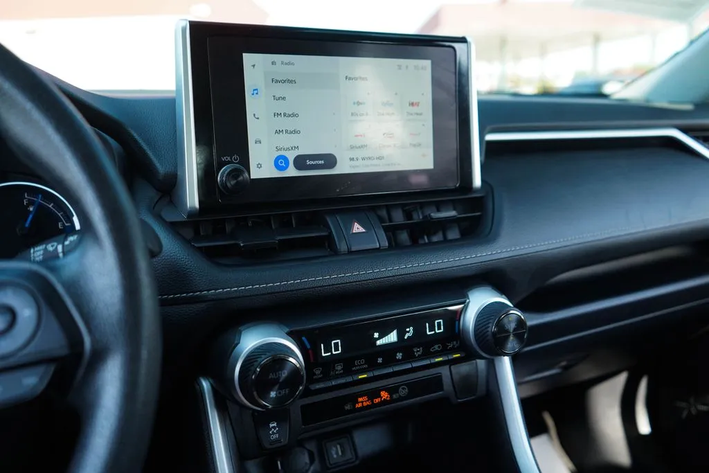 Toyota RAV4 photo 7