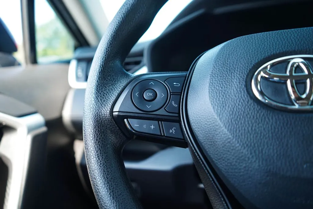Toyota RAV4 photo 30