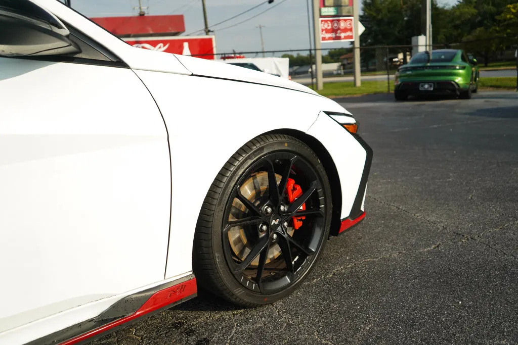 Hyundai Elantra N photo 19