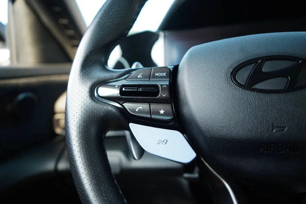 Hyundai Elantra N photo 29