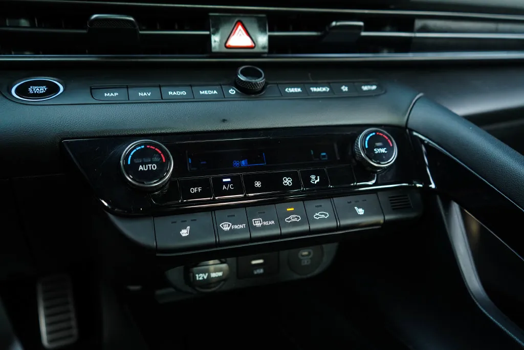 Hyundai Elantra N photo 27