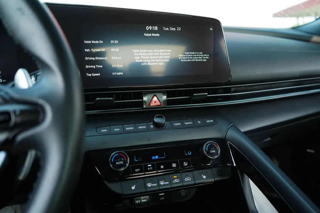 Hyundai Elantra N photo 7