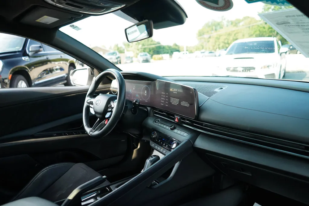Hyundai Elantra N photo 14