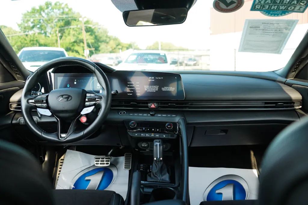 Hyundai Elantra N photo 9