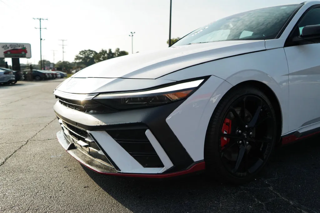 Hyundai Elantra N photo 18