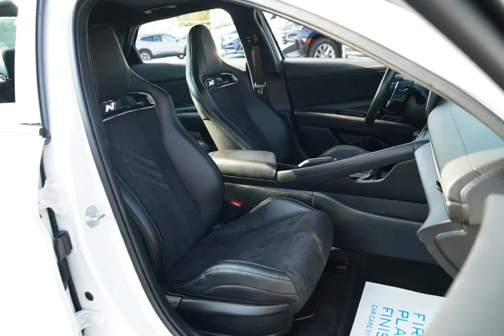 Hyundai Elantra N photo 13