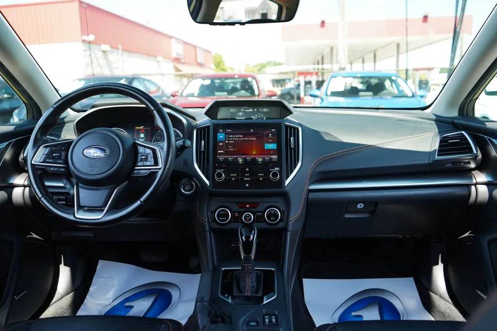 Subaru Crosstrek photo 9