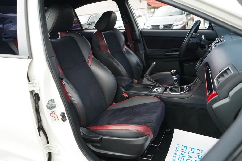 Subaru WRX photo 12