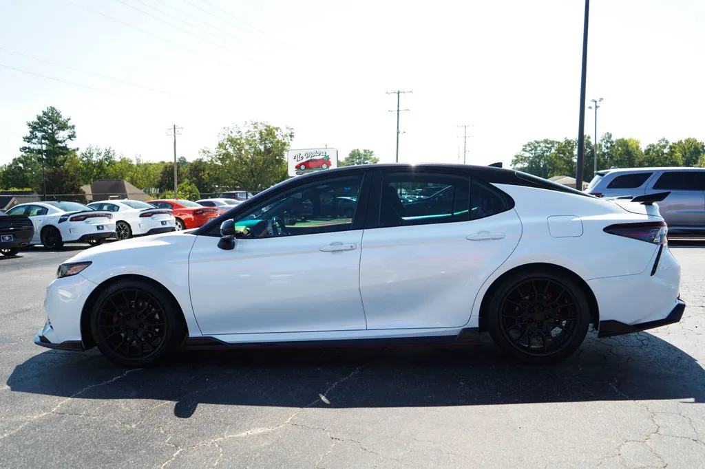 Toyota Camry photo 23