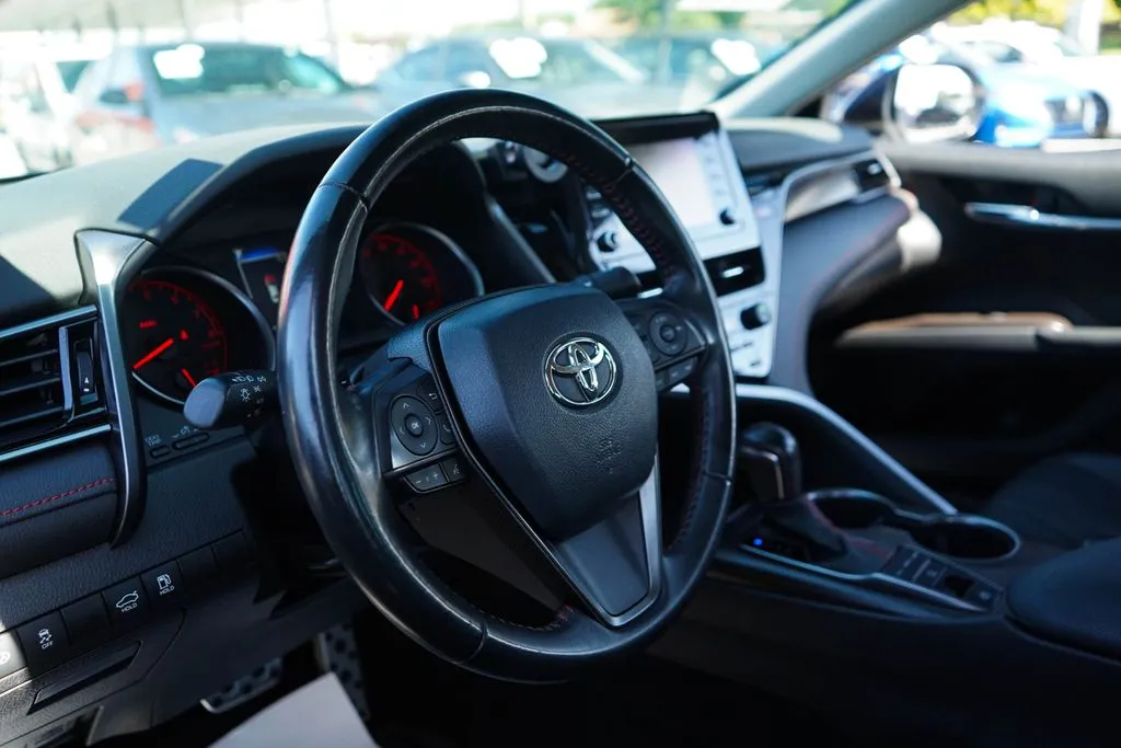 Toyota Camry photo 5