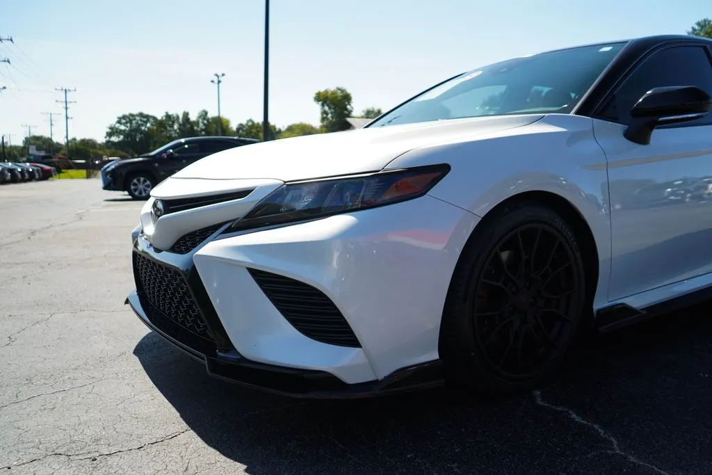 Toyota Camry photo 17