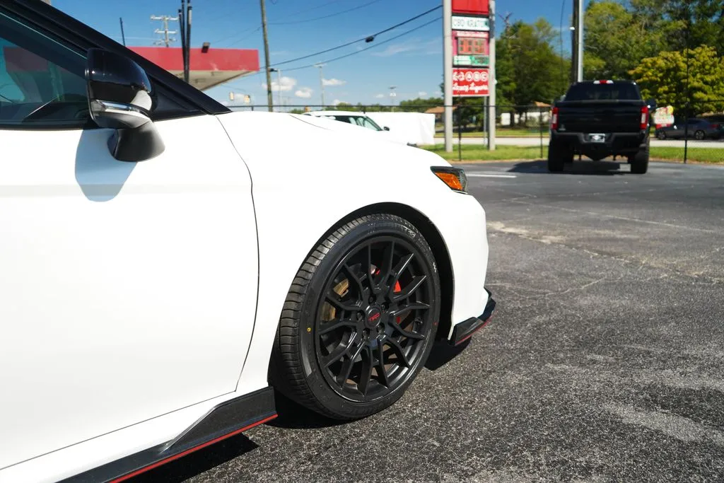 Toyota Camry photo 18