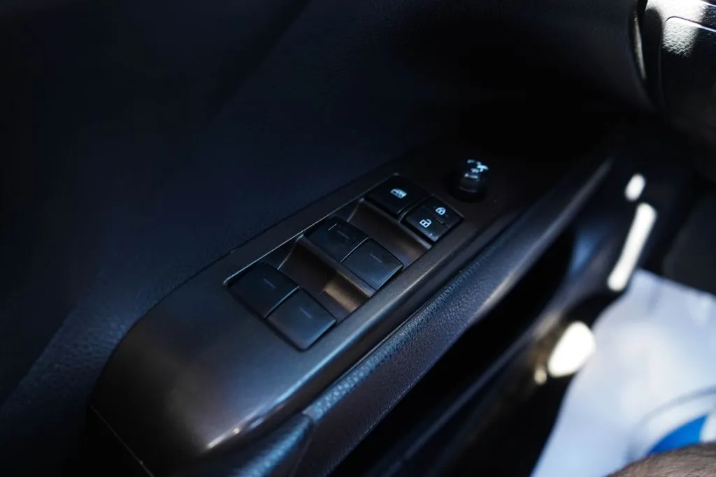 Toyota Camry photo 28