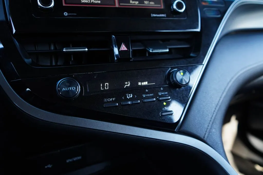 Toyota Camry photo 26