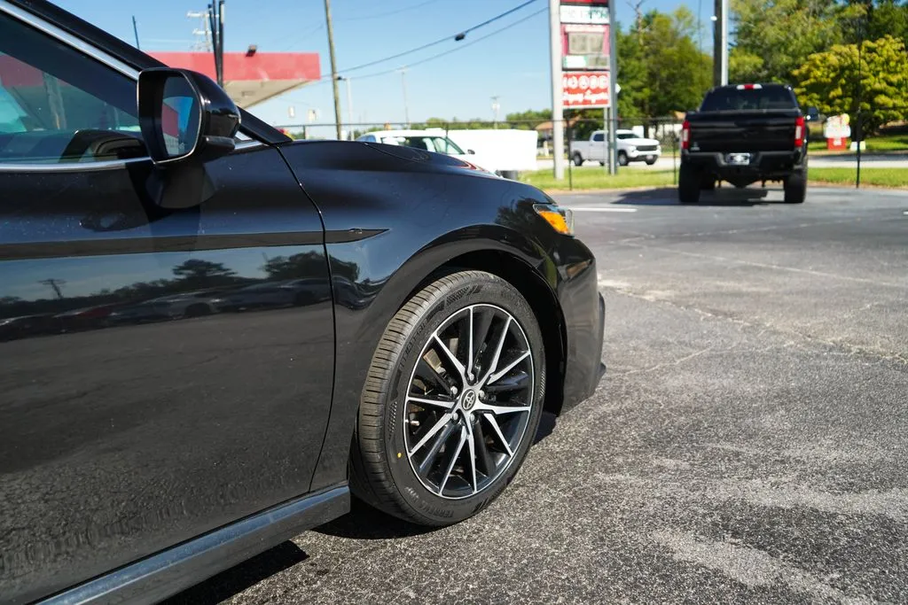 Toyota Camry photo 18