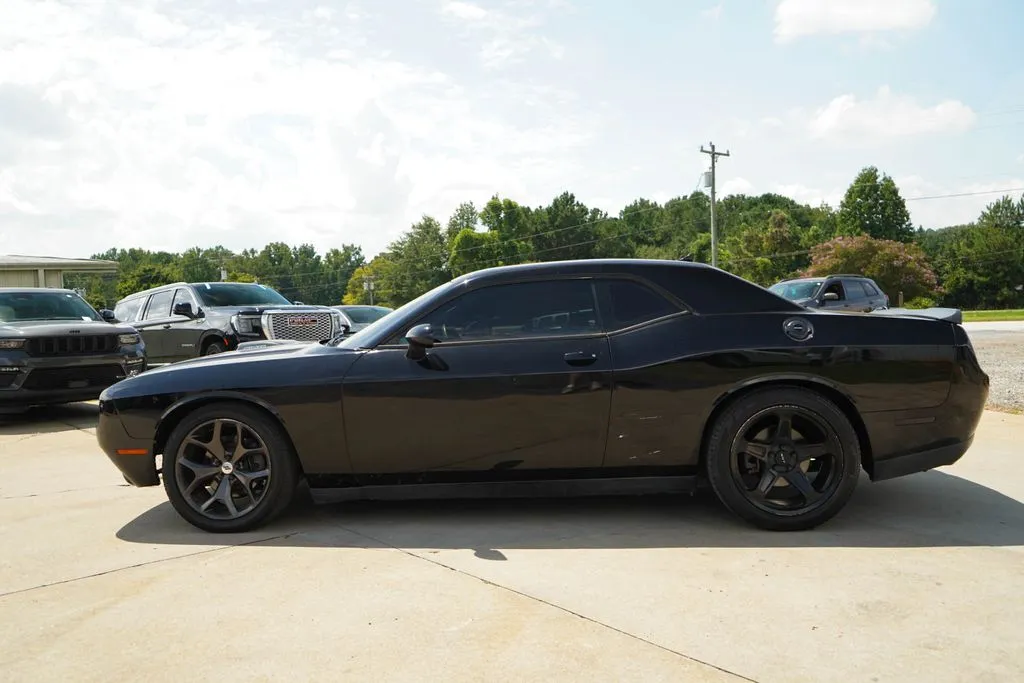 Dodge Challenger photo 20