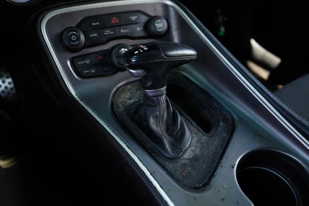 Dodge Challenger photo 12