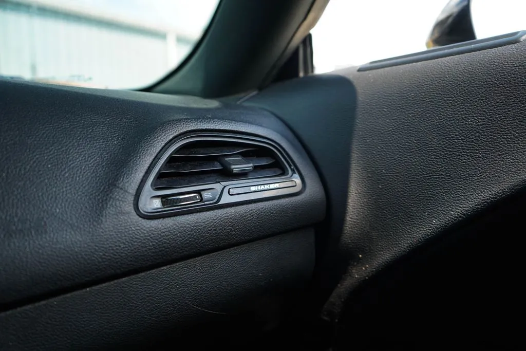 Dodge Challenger photo 23