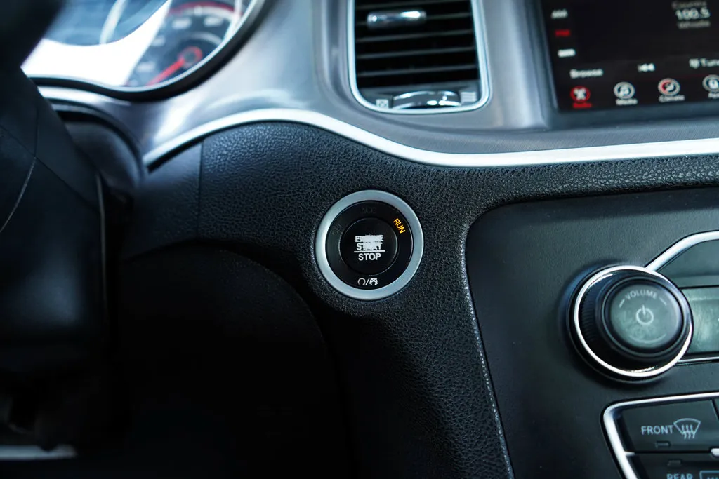 Dodge Charger photo 29