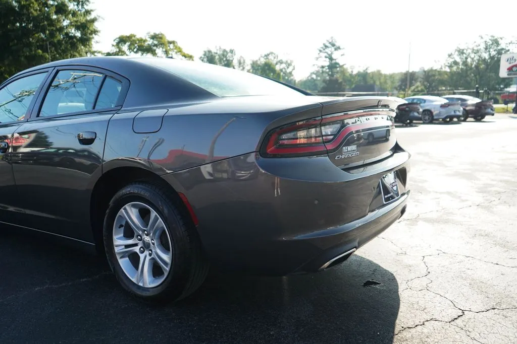 Dodge Charger photo 21