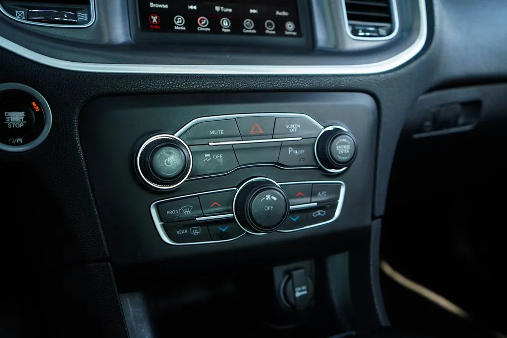Dodge Charger photo 27