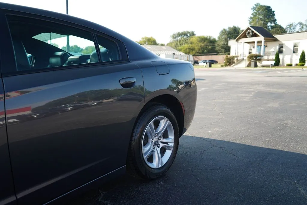 Dodge Charger photo 22