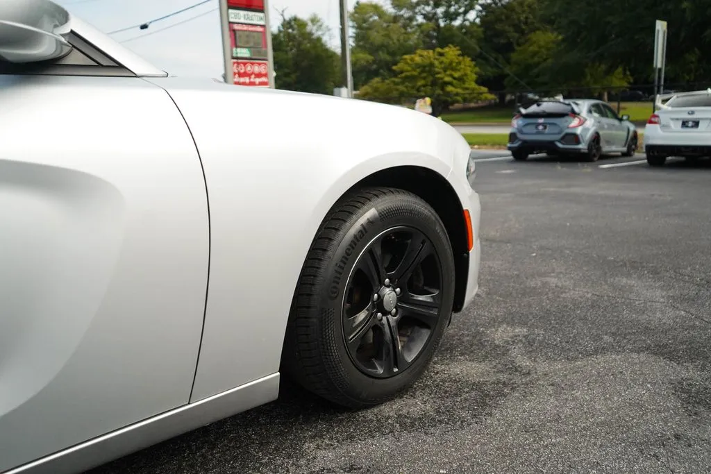 Dodge Charger photo 19