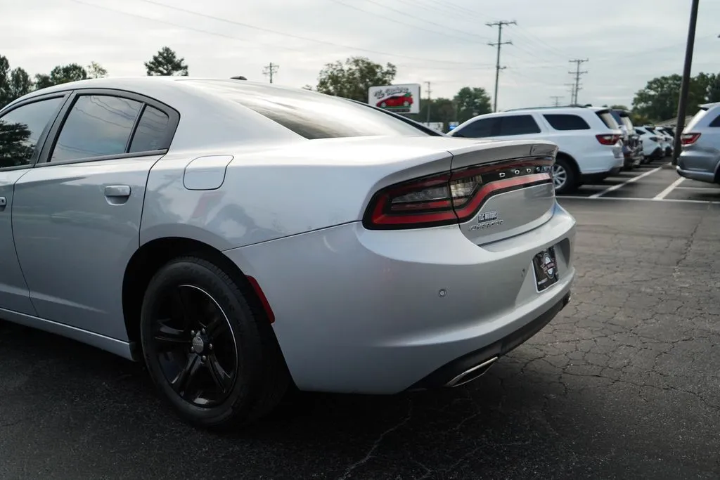 Dodge Charger photo 21