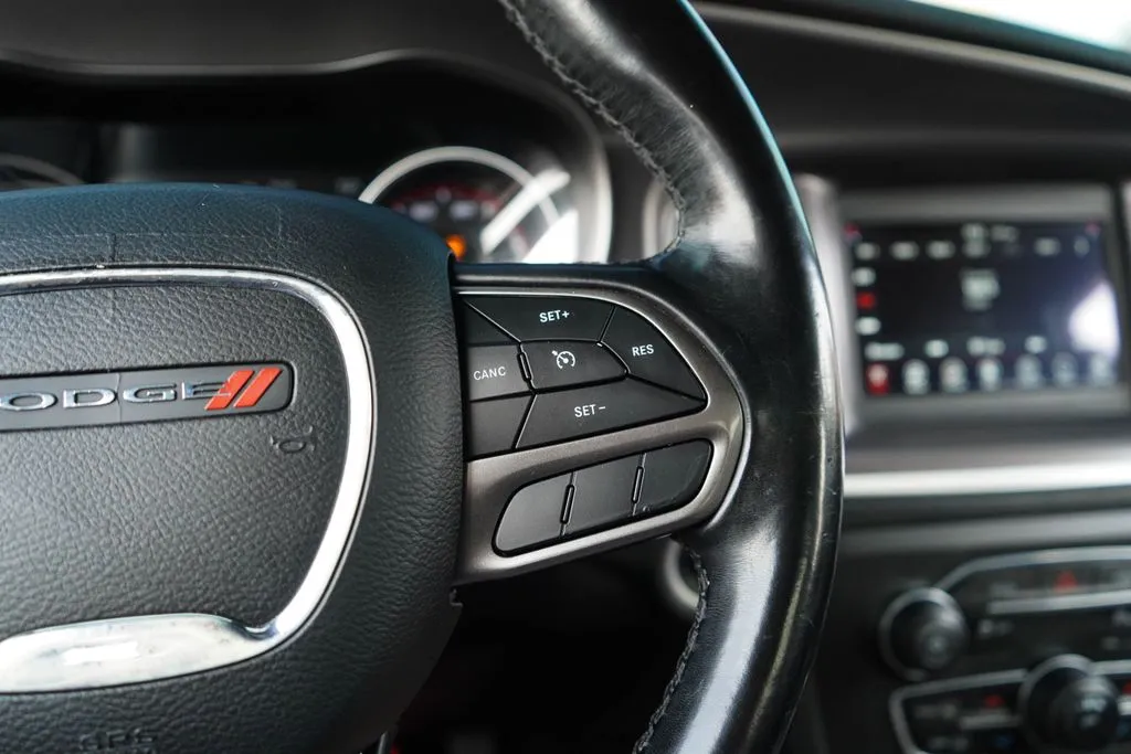 Dodge Charger photo 33