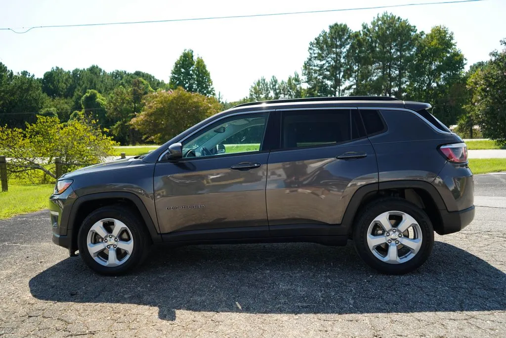 Jeep Compass photo 23