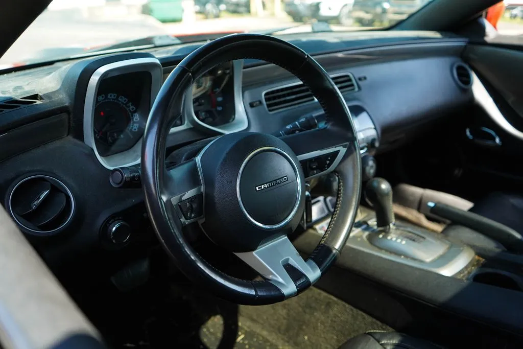 Chevrolet Camaro photo 6