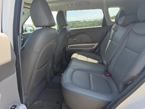 More photos of 2016 Kia Soul EV Plus at TLC Motors, SC