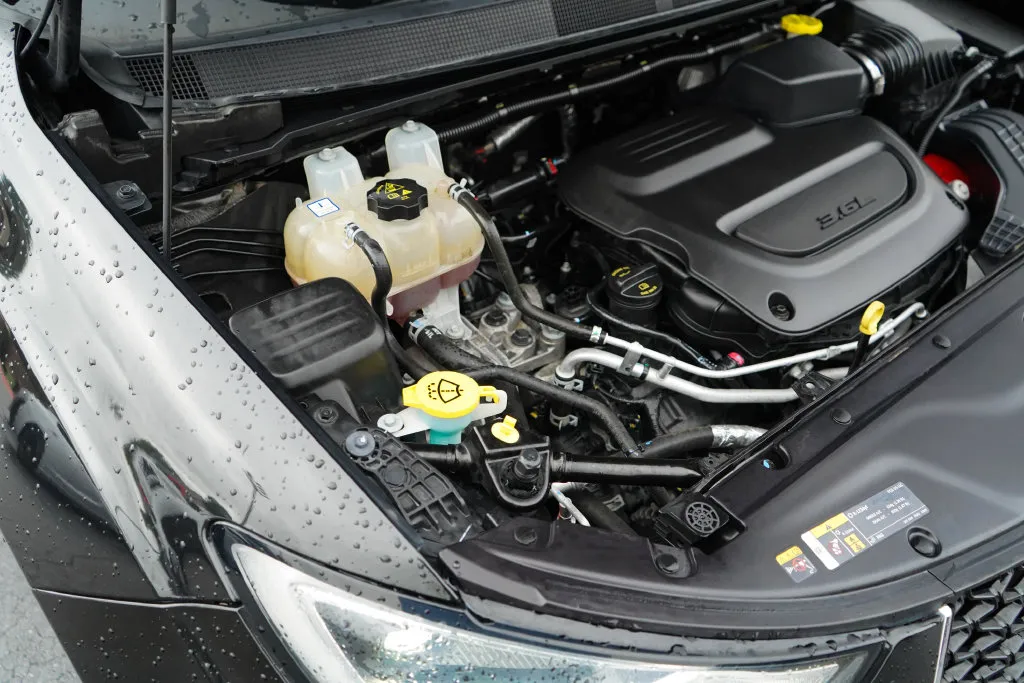 Chrysler Pacifica photo 38