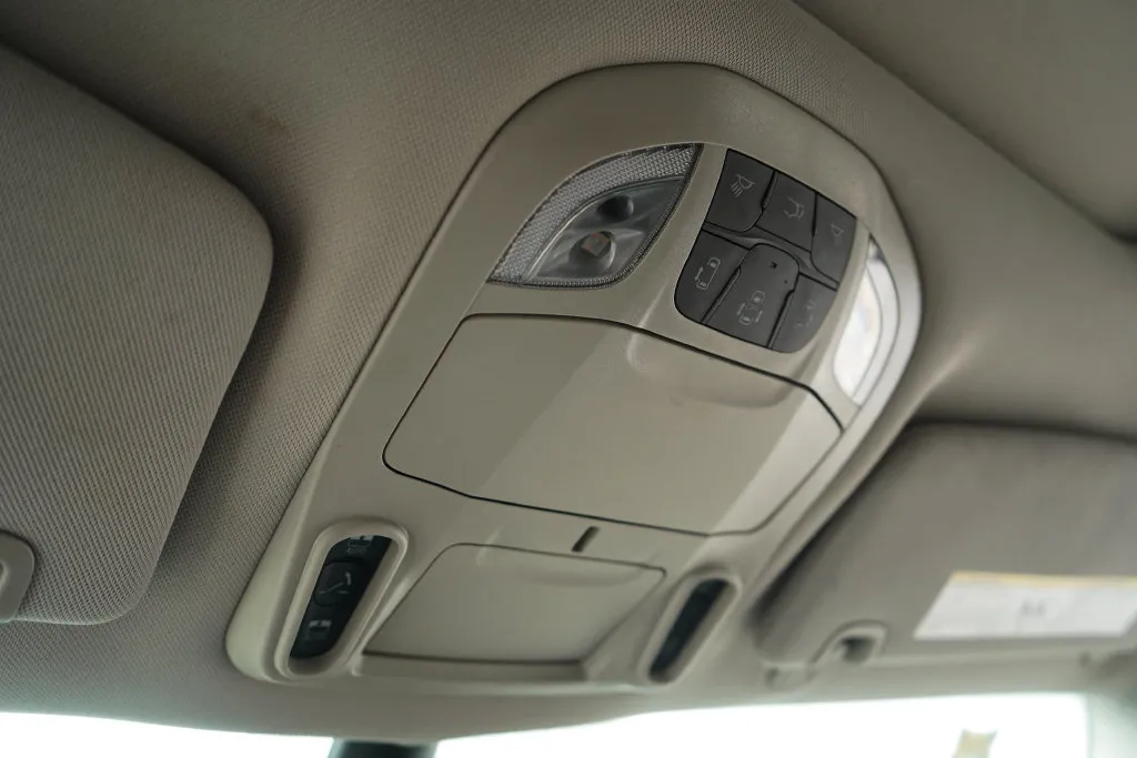 Chrysler Pacifica photo 11