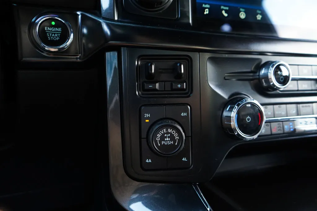 Ford F-150 photo 30