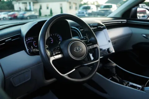 More photos of 2023 Hyundai Tucson SEL at TLC Motors, SC