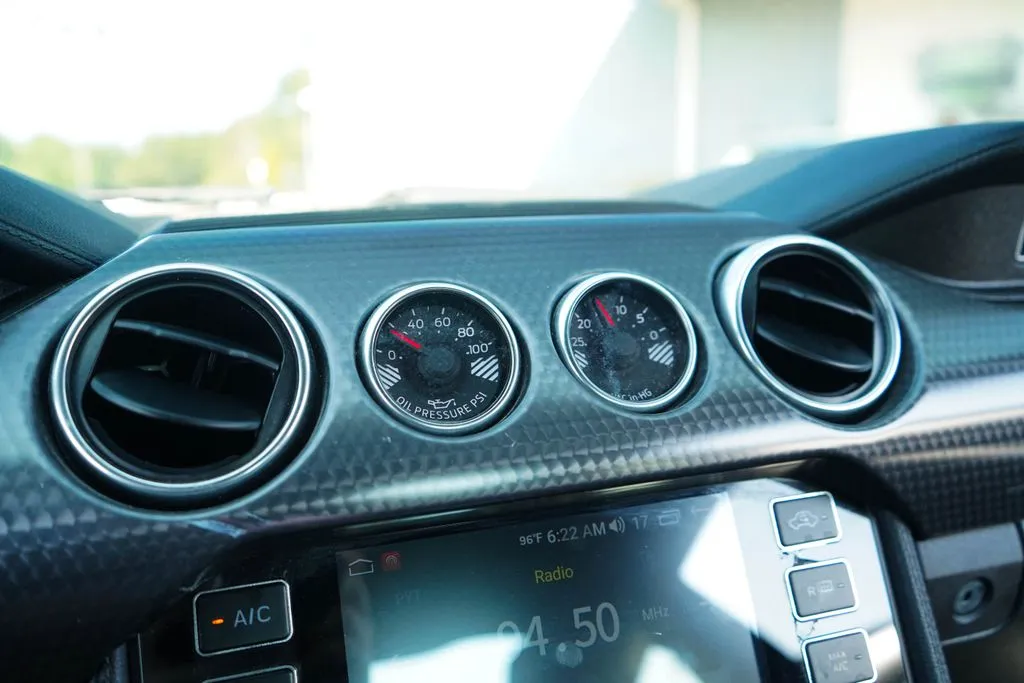 Ford Mustang photo 28