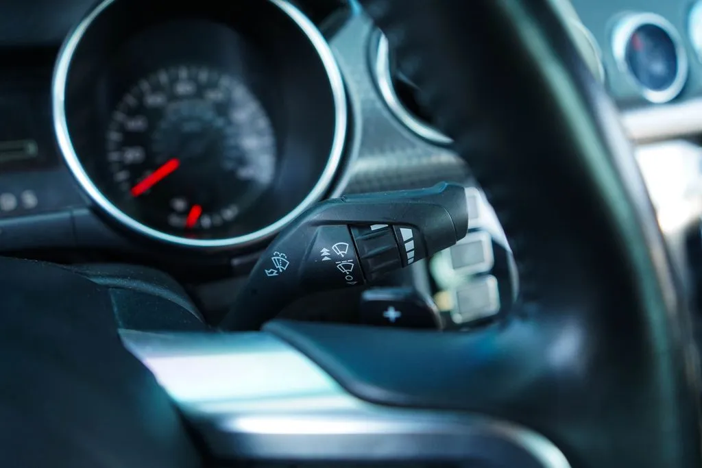 Ford Mustang photo 34