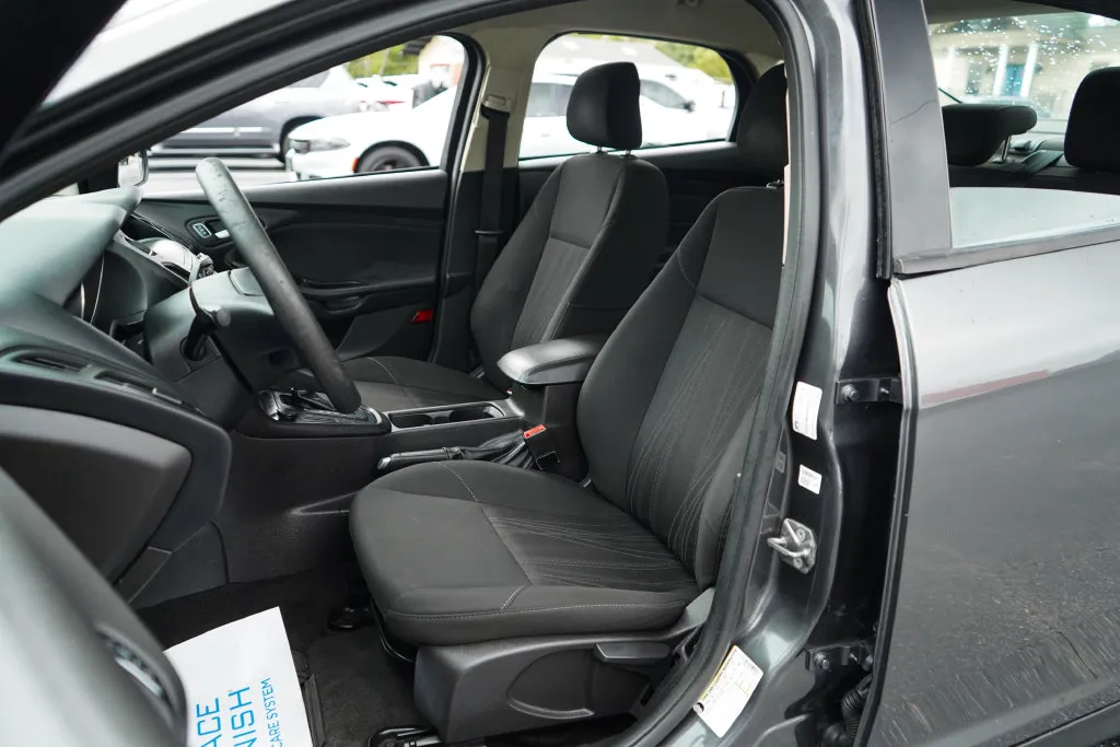 Ford Focus photo 6