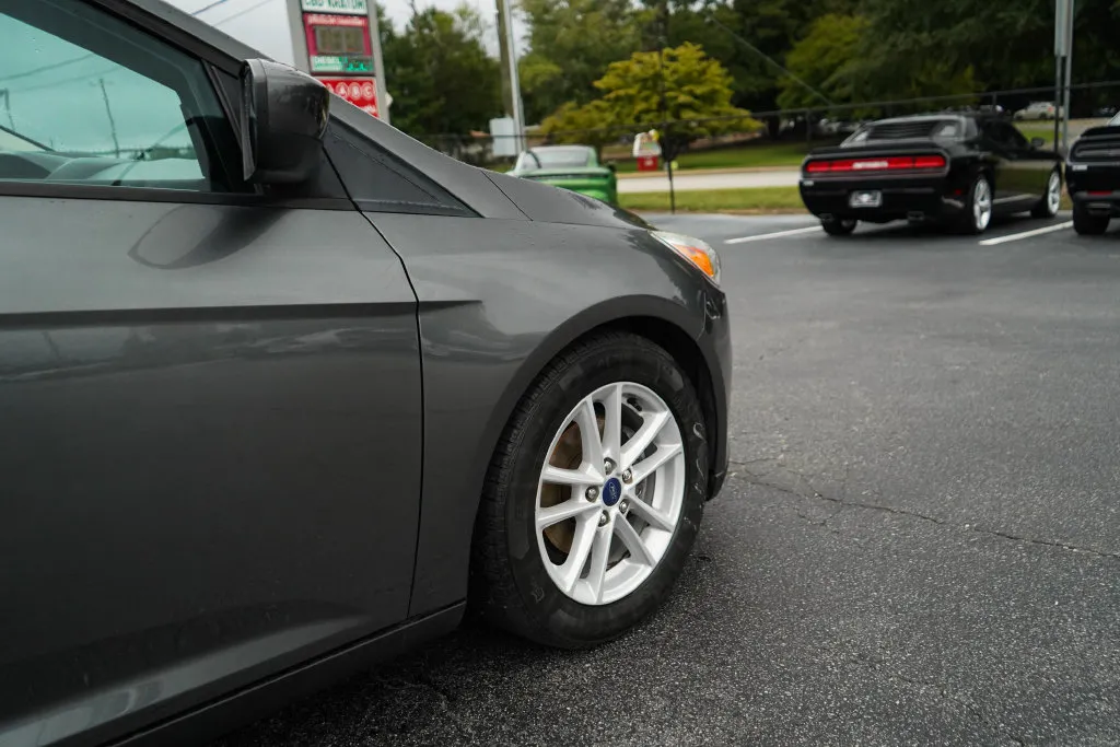 Ford Focus photo 18