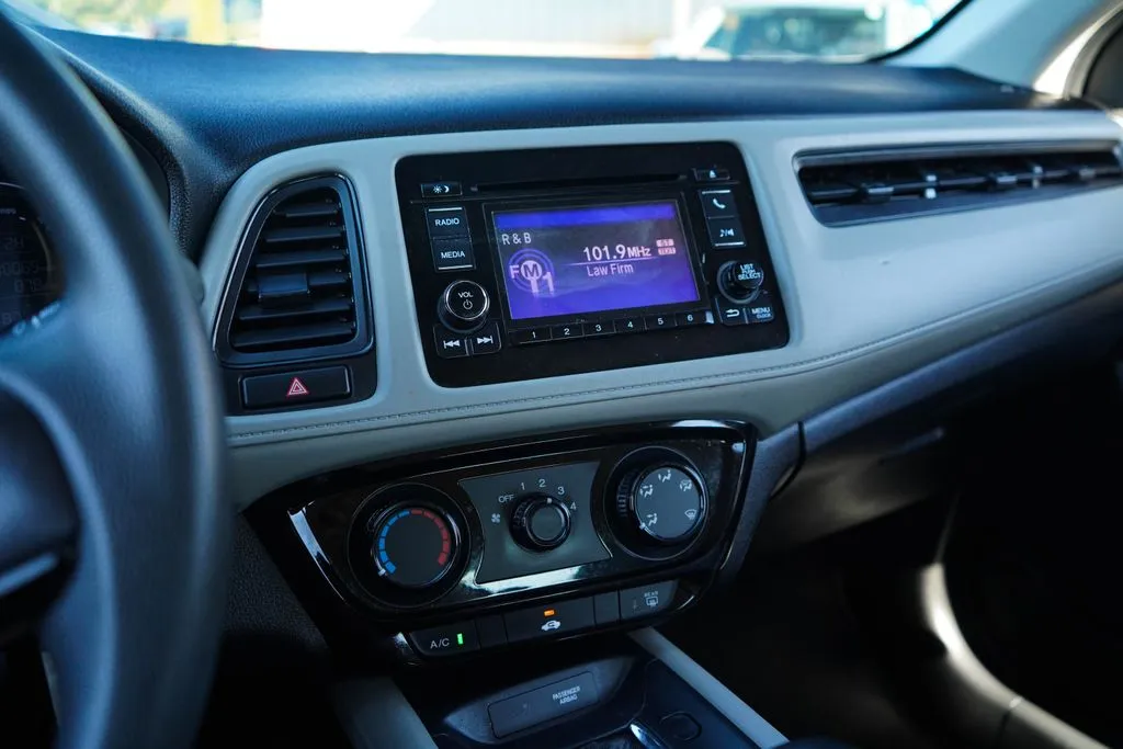 Honda HR-V photo 8