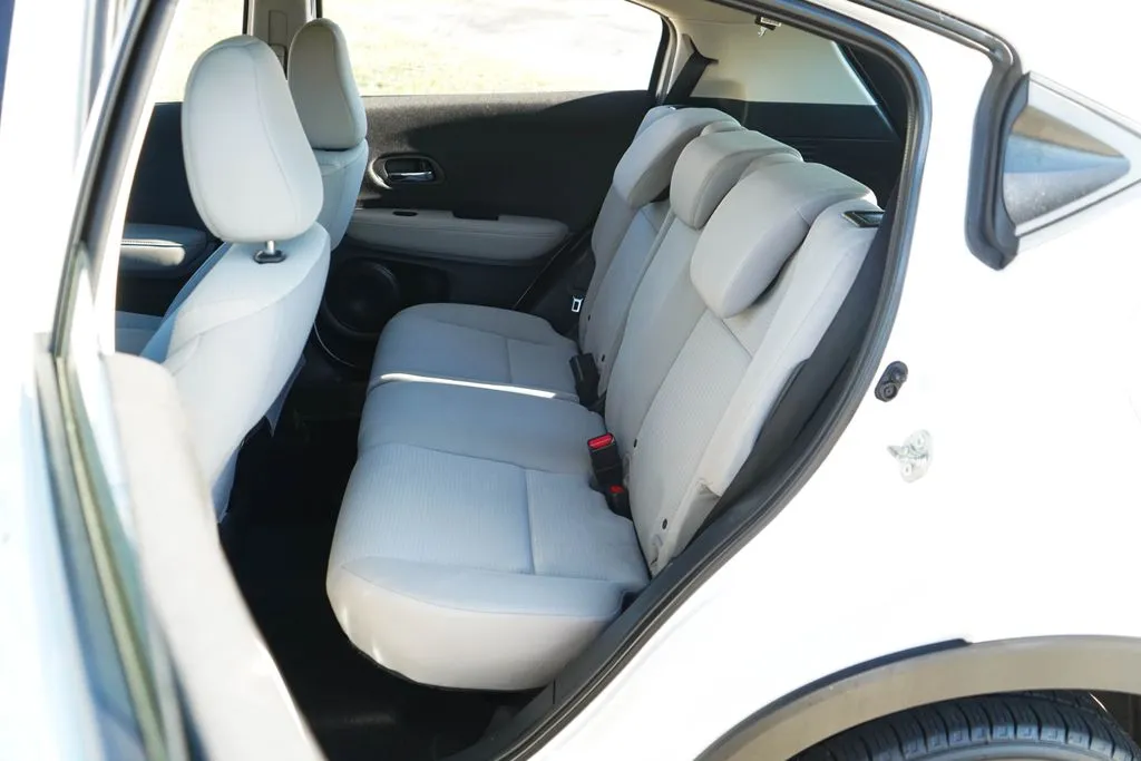 Honda HR-V photo 9