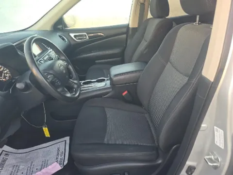 More photos of 2019 Nissan Pathfinder SV at TLC Motors, SC