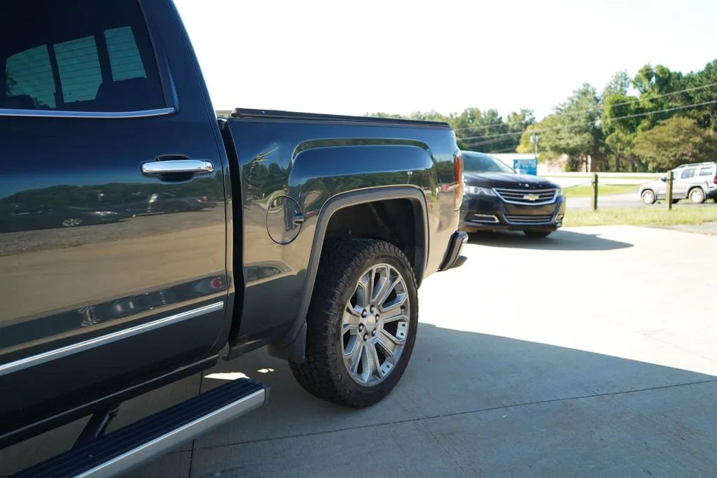 GMC Sierra photo 23