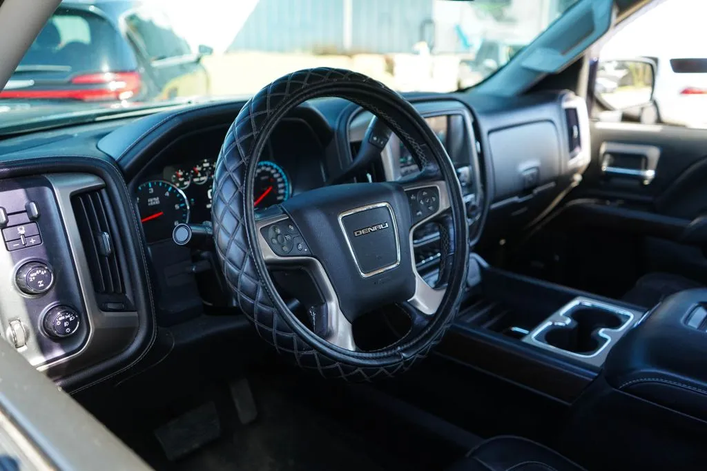 GMC Sierra photo 6