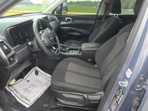 More photos of 2022 Kia Sorento LX at TLC Motors, SC