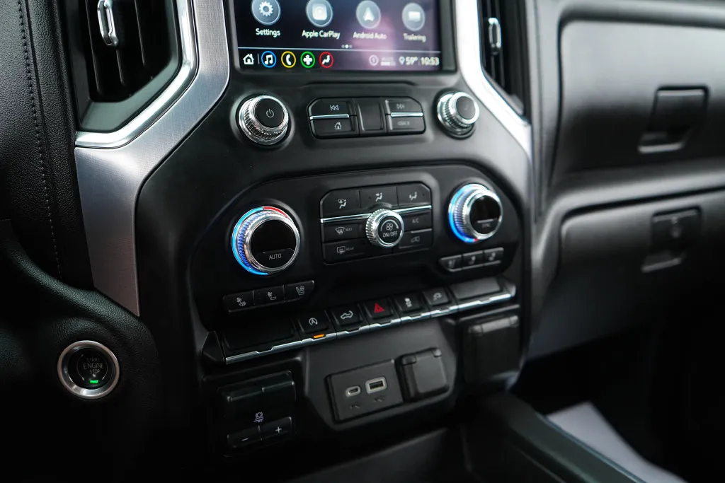GMC Sierra photo 27