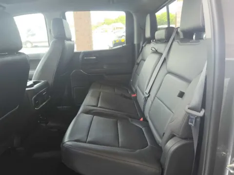 More photos of 2020 GMC Sierra 1500 SLT at TLC Motors, SC