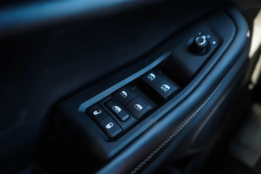 Jeep Grand Cherokee photo 30