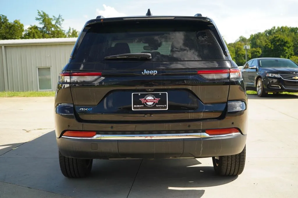 Jeep Grand Cherokee photo 20